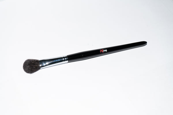 Cheek Defining Brush